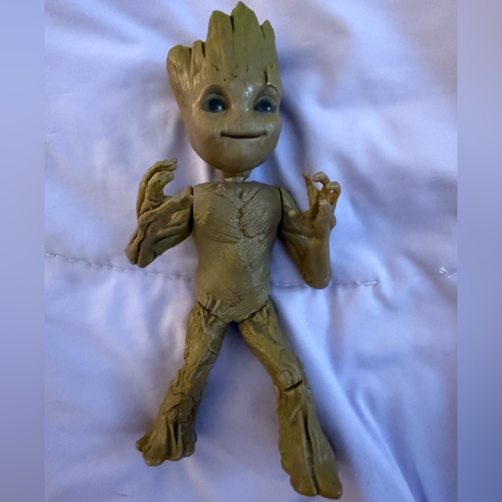 Marvel Guardians of the Galaxy wind up Groot